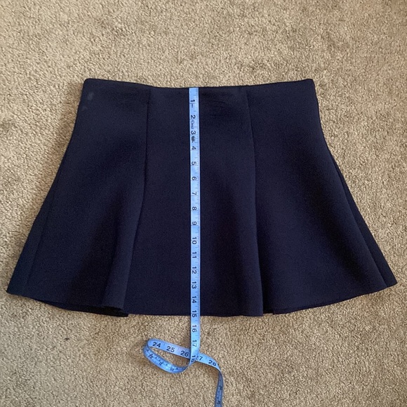Forever 21 Los Angeles Ca. navy blue plain trumpet above the knee skirt, Large - Picture 9 of 13